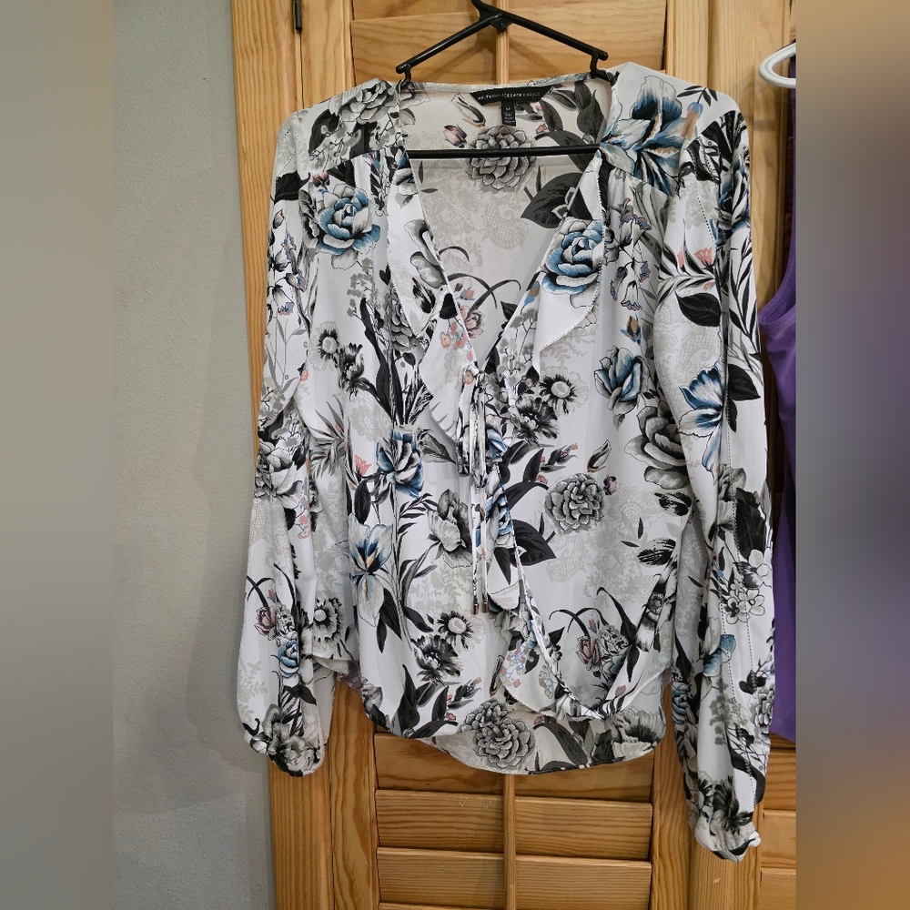 White House Black Market Floral Tie-Front Blouse in White, Blue & Black